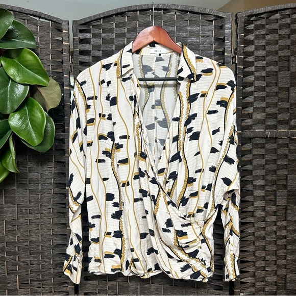 Reiss white dolman sleeves faux wrap blouse size 6 made of flowy viscose - Picture 3 of 11